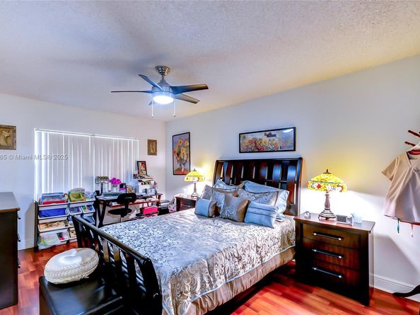8290 Lake Dr 443, Doral FL 33166