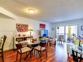 8290 Lake Dr 443, Doral FL 33166