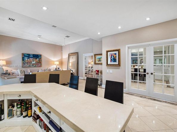 2000 S Bayshore Dr 69, Miami FL 33133
