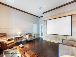 2000 S Bayshore Dr 69, Miami FL 33133