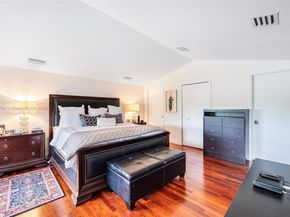 2000 S Bayshore Dr 69, Miami FL 33133