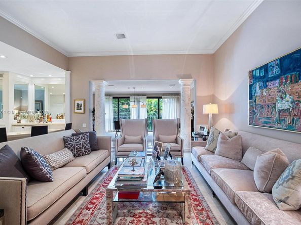 2000 S Bayshore Dr 69, Miami FL 33133