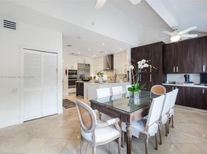 2000 S Bayshore Dr 69, Miami FL 33133