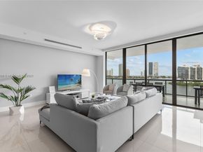 3300 NE 188th St 818, Aventura FL 33180