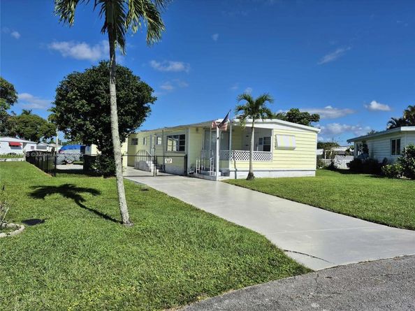 8397 SW 21st Ct, Davie FL 33324