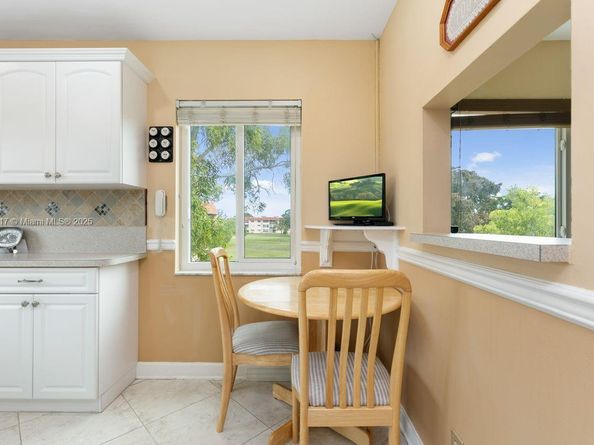 9310 Sunrise Lakes Blvd 301, Sunrise FL 33322