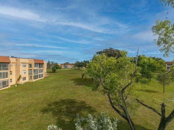 9310 Sunrise Lakes Blvd 301, Sunrise FL 33322