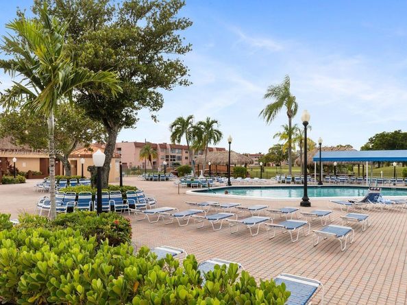 9310 Sunrise Lakes Blvd 301, Sunrise FL 33322