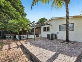 2441 SW 43rd Ave, Fort Lauderdale FL 33317