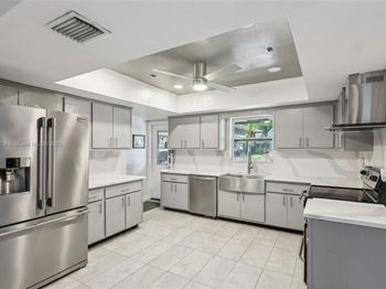 2441 SW 43rd Ave