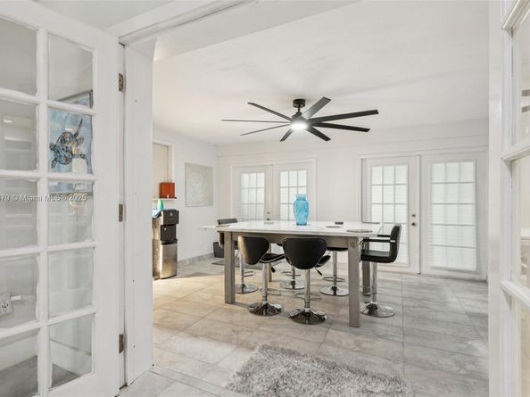 2441 SW 43rd Ave, Fort Lauderdale FL 33317