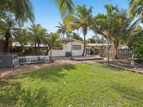 2441 SW 43rd Ave, Fort Lauderdale FL 33317