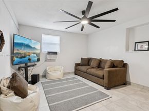 2441 SW 43rd Ave, Fort Lauderdale FL 33317