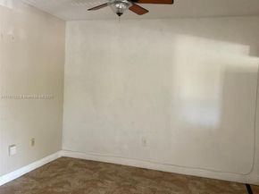 20311 NE 2nd Ave 27, Miami FL 33179