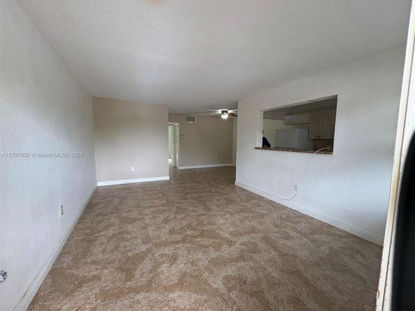20311 NE 2nd Ave 27, Miami FL 33179