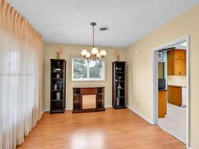 85 NW 21st St, Homestead FL 33030