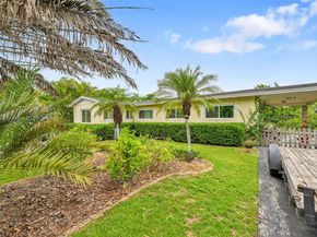 85 NW 21st St, Homestead FL 33030