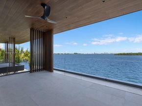11404 N Bayshore Dr, North Miami FL 33181
