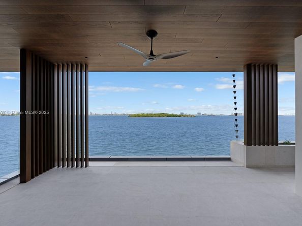 11404 N Bayshore Dr, North Miami FL 33181