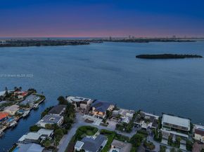 11404 N Bayshore Dr, North Miami FL 33181