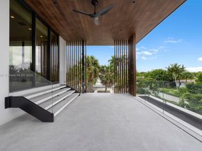 11404 N Bayshore Dr, North Miami FL 33181