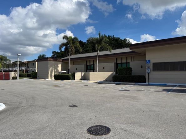 7605 NW 5th Ct 102, Margate FL 33063