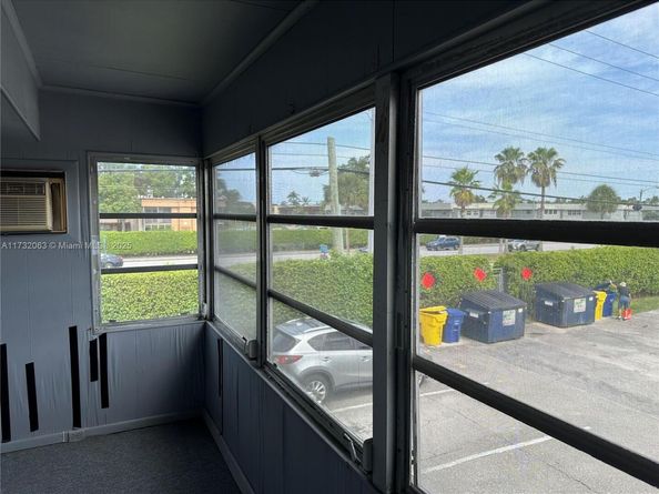 25 Saxony A A, Delray Beach FL 33446