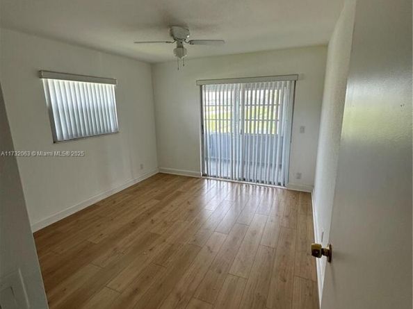 25 Saxony A A, Delray Beach FL 33446