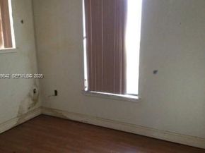 546 NW 8th Ave, Homestead FL 33030