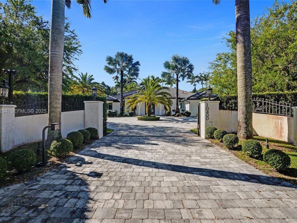 10400 SW 62nd St, Miami FL 33173