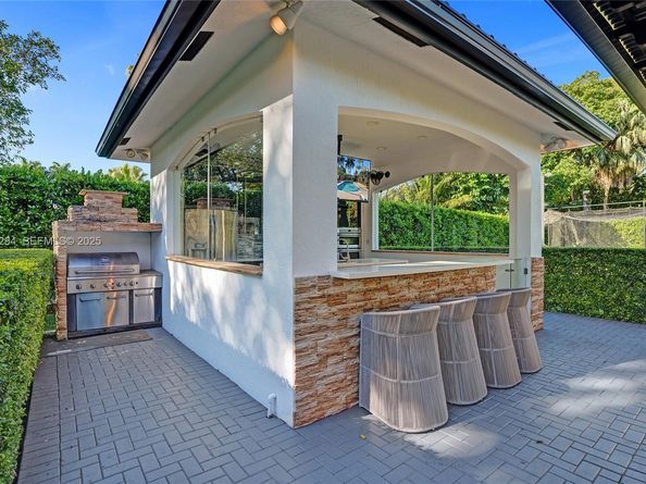 10400 SW 62nd St, Miami FL 33173