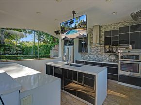 10400 SW 62nd St, Miami FL 33173