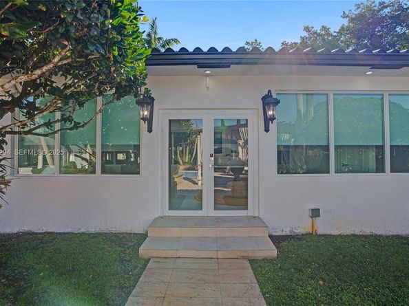 10400 SW 62nd St, Miami FL 33173