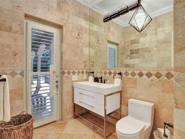 10400 SW 62nd St, Miami FL 33173