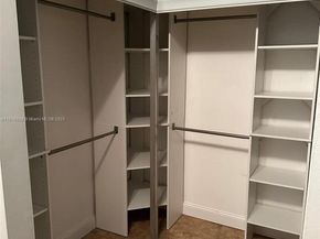 19155 NW 67th Pl, Hialeah FL 33015