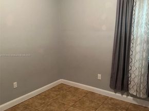 19155 NW 67th Pl, Hialeah FL 33015