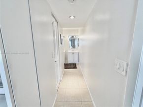1400 Sheridan St 23J, Hollywood FL 33020