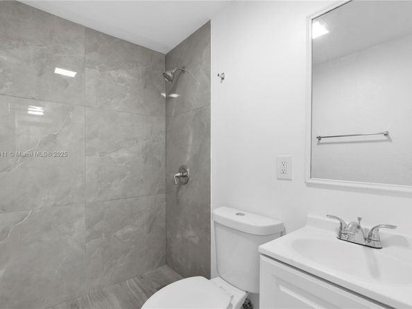 607 SW 3rd St, Delray Beach FL 33444