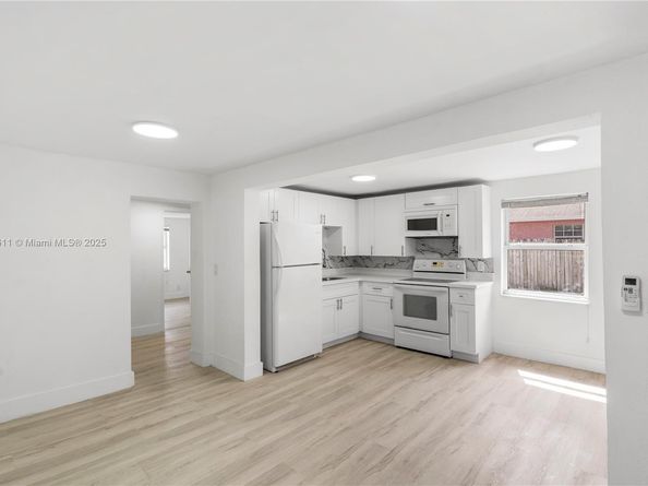607 SW 3rd St, Delray Beach FL 33444