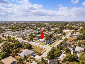 607 SW 3rd St, Delray Beach FL 33444
