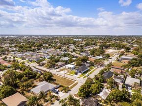 607 SW 3rd St, Delray Beach FL 33444