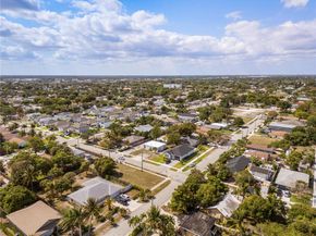 607 SW 3rd St, Delray Beach FL 33444