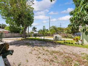 607 SW 3rd St, Delray Beach FL 33444