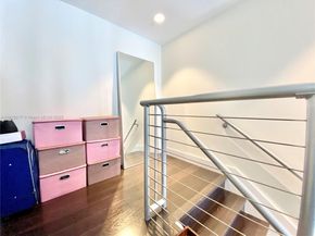 1060 Brickell Ave 801, Miami FL 33131