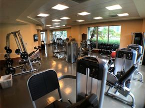 1060 Brickell Ave 801, Miami FL 33131