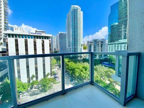1060 Brickell Ave 801, Miami FL 33131