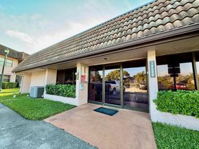 10616 NW 10th St 104, Pembroke Pines FL 33026