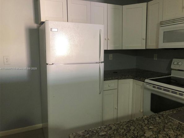 7215 SW 11th Ct, North Lauderdale FL 33068