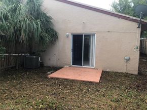 7215 SW 11th Ct, North Lauderdale FL 33068