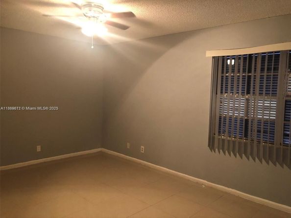 7215 SW 11th Ct, North Lauderdale FL 33068